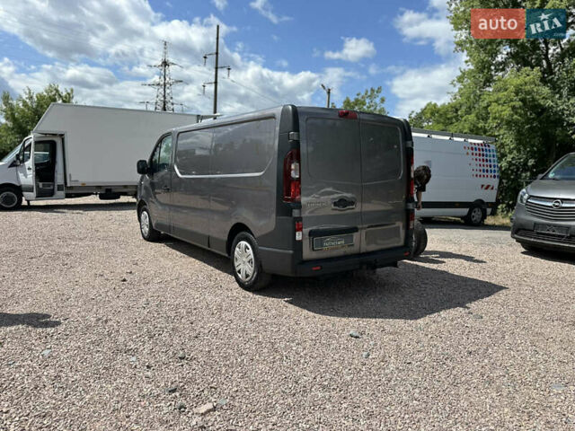 Серый Рено Трафик, объемом двигателя 1.6 л и пробегом 204 тыс. км за 12999 $, фото 7 на Automoto.ua