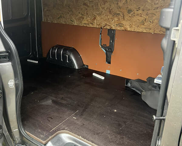 Сірий Рено Трафік, об'ємом двигуна 1.6 л та пробігом 164 тис. км за 16500 $, фото 3 на Automoto.ua