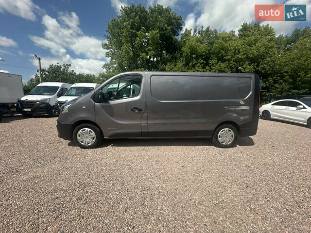 Серый Рено Трафик, объемом двигателя 1.6 л и пробегом 204 тыс. км за 12999 $, фото 6 на Automoto.ua