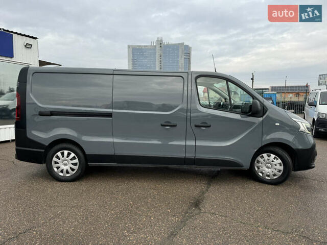 Серый Рено Трафик, объемом двигателя 2 л и пробегом 218 тыс. км за 22500 $, фото 8 на Automoto.ua