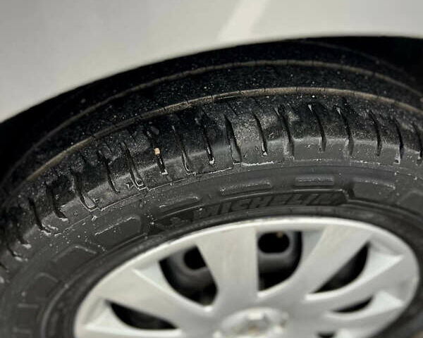 Серый Рено Трафик, объемом двигателя 2 л и пробегом 167 тыс. км за 18900 $, фото 14 на Automoto.ua