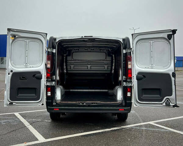 Серый Рено Трафик, объемом двигателя 2 л и пробегом 167 тыс. км за 18900 $, фото 42 на Automoto.ua