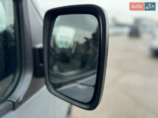 Серый Рено Трафик, объемом двигателя 2 л и пробегом 218 тыс. км за 22500 $, фото 28 на Automoto.ua