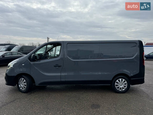 Серый Рено Трафик, объемом двигателя 2 л и пробегом 218 тыс. км за 22500 $, фото 3 на Automoto.ua