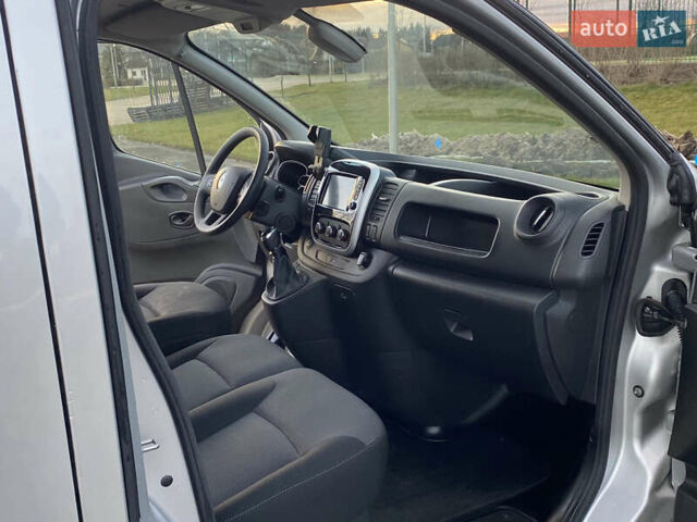 Серый Рено Трафик, объемом двигателя 2 л и пробегом 132 тыс. км за 18700 $, фото 38 на Automoto.ua