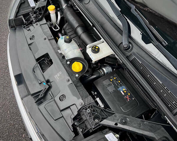 Серый Рено Трафик, объемом двигателя 2 л и пробегом 167 тыс. км за 18900 $, фото 48 на Automoto.ua