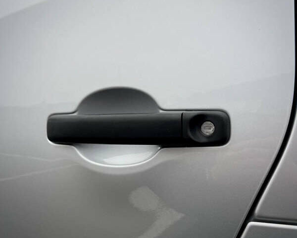 Серый Рено Трафик, объемом двигателя 2 л и пробегом 167 тыс. км за 18900 $, фото 15 на Automoto.ua