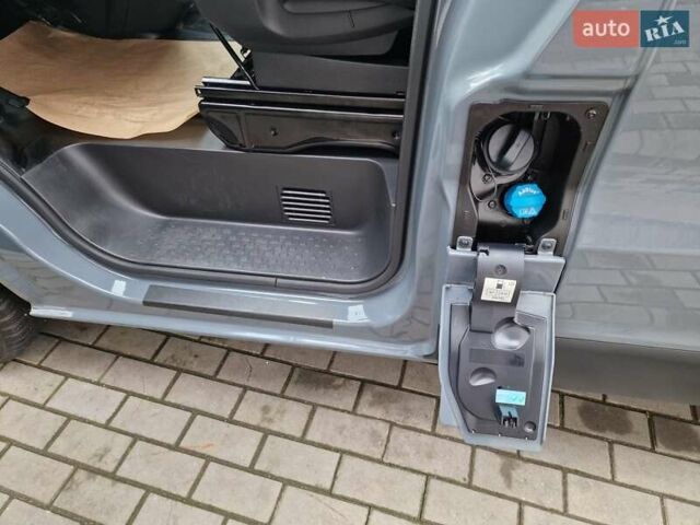 Серый Рено Трафик, объемом двигателя 2 л и пробегом 262 тыс. км за 20399 $, фото 5 на Automoto.ua