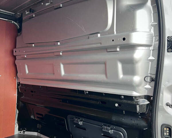 Серый Рено Трафик, объемом двигателя 2 л и пробегом 167 тыс. км за 18900 $, фото 38 на Automoto.ua