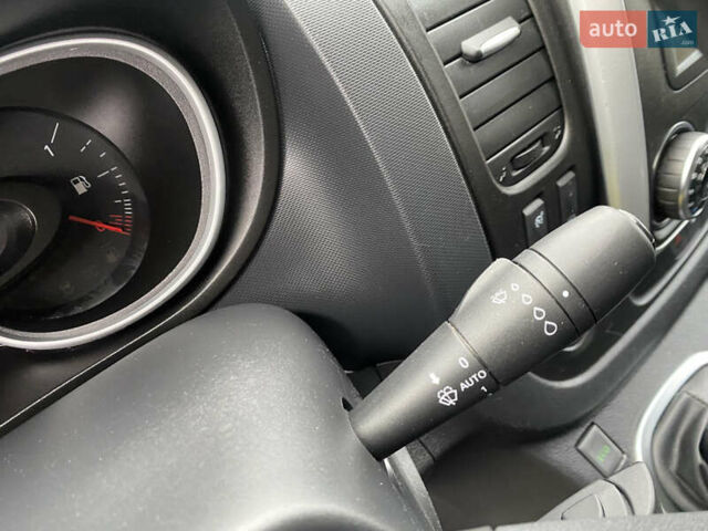 Серый Рено Трафик, объемом двигателя 2 л и пробегом 200 тыс. км за 17900 $, фото 20 на Automoto.ua