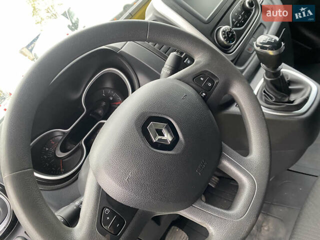 Серый Рено Трафик, объемом двигателя 2 л и пробегом 200 тыс. км за 17900 $, фото 17 на Automoto.ua