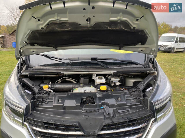 Серый Рено Трафик, объемом двигателя 2 л и пробегом 200 тыс. км за 17900 $, фото 23 на Automoto.ua