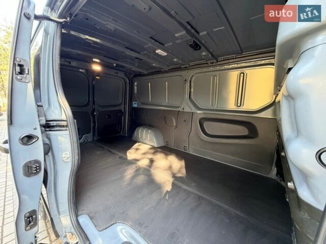 Серый Рено Трафик, объемом двигателя 2 л и пробегом 114 тыс. км за 23990 $, фото 20 на Automoto.ua