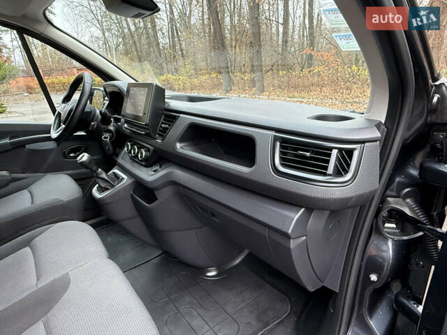 Серый Рено Трафик, объемом двигателя 2 л и пробегом 98 тыс. км за 25800 $, фото 39 на Automoto.ua