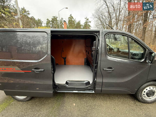 Серый Рено Трафик, объемом двигателя 2 л и пробегом 98 тыс. км за 25800 $, фото 42 на Automoto.ua