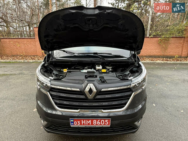 Серый Рено Трафик, объемом двигателя 2 л и пробегом 98 тыс. км за 25800 $, фото 59 на Automoto.ua