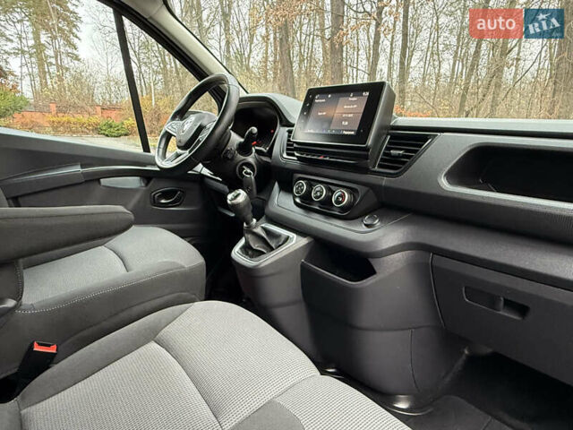 Серый Рено Трафик, объемом двигателя 2 л и пробегом 98 тыс. км за 25800 $, фото 40 на Automoto.ua