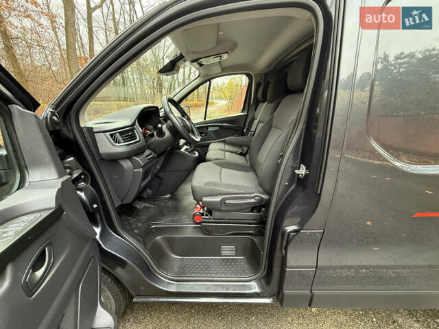 Серый Рено Трафик, объемом двигателя 2 л и пробегом 98 тыс. км за 25800 $, фото 30 на Automoto.ua