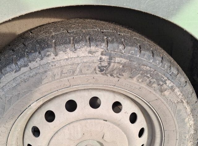 Серый Рено Трафик, объемом двигателя 1.4 л и пробегом 363 тыс. км за 7500 $, фото 4 на Automoto.ua