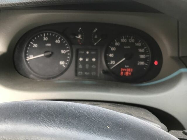 Сірий Рено Трафік, об'ємом двигуна 2.5 л та пробігом 385 тис. км за 5500 $, фото 7 на Automoto.ua