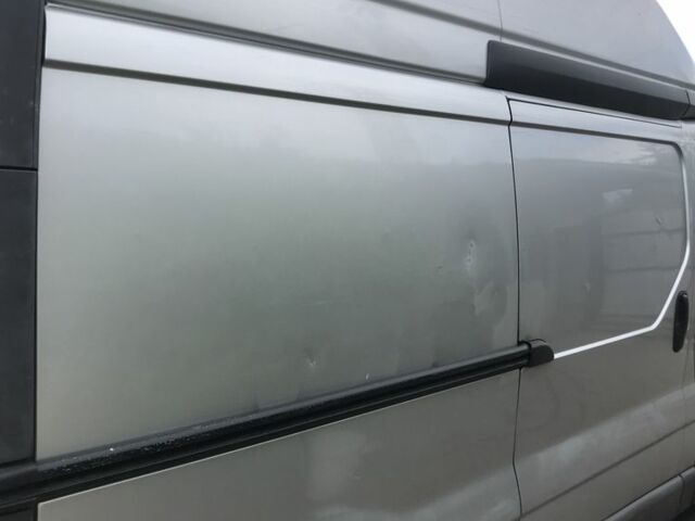 Сірий Рено Трафік, об'ємом двигуна 2.5 л та пробігом 385 тис. км за 5500 $, фото 6 на Automoto.ua