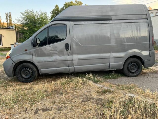 Серый Рено Трафик, объемом двигателя 0 л и пробегом 200 тыс. км за 3400 $, фото 8 на Automoto.ua