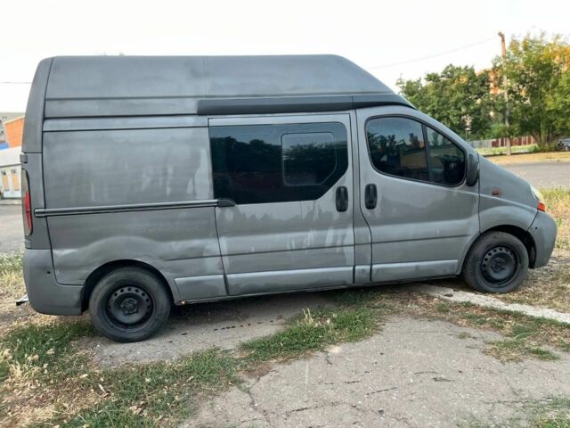 Серый Рено Трафик, объемом двигателя 0 л и пробегом 200 тыс. км за 3400 $, фото 6 на Automoto.ua