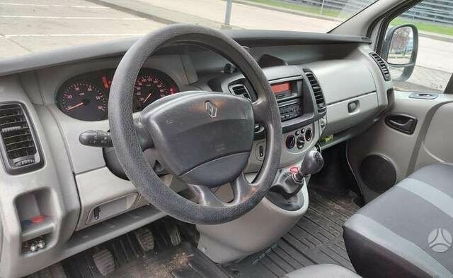 Сірий Рено Трафік, об'ємом двигуна 0 л та пробігом 250 тис. км за 3500 $, фото 5 на Automoto.ua