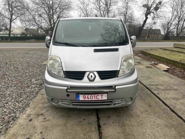 Сірий Рено Трафік, об'ємом двигуна 2 л та пробігом 100 тис. км за 3600 $, фото 2 на Automoto.ua