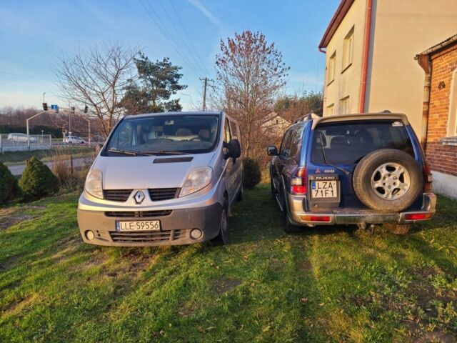 Сірий Рено Трафік, об'ємом двигуна 2.5 л та пробігом 298 тис. км за 5013 $, фото 7 на Automoto.ua