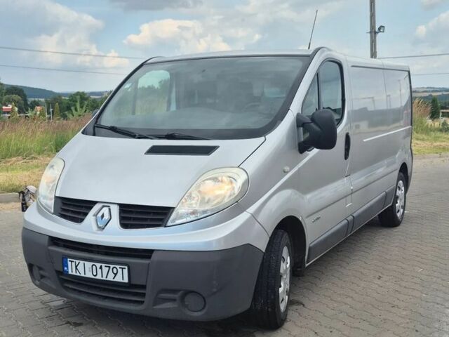 Сірий Рено Трафік, об'ємом двигуна 2 л та пробігом 207 тис. км за 6800 $, фото 1 на Automoto.ua