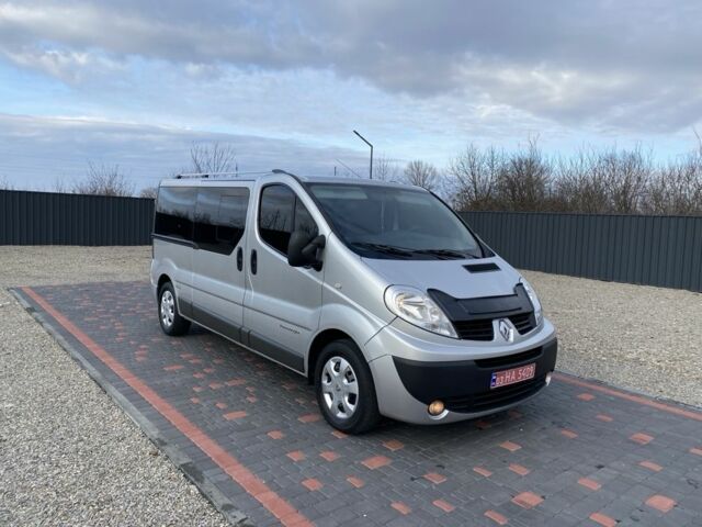 Серый Рено Трафик, объемом двигателя 2 л и пробегом 348 тыс. км за 12700 $, фото 1 на Automoto.ua