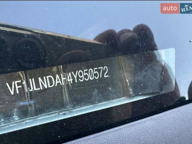 Серый Рено Трафик, объемом двигателя 2.5 л и пробегом 280 тыс. км за 4500 $, фото 9 на Automoto.ua