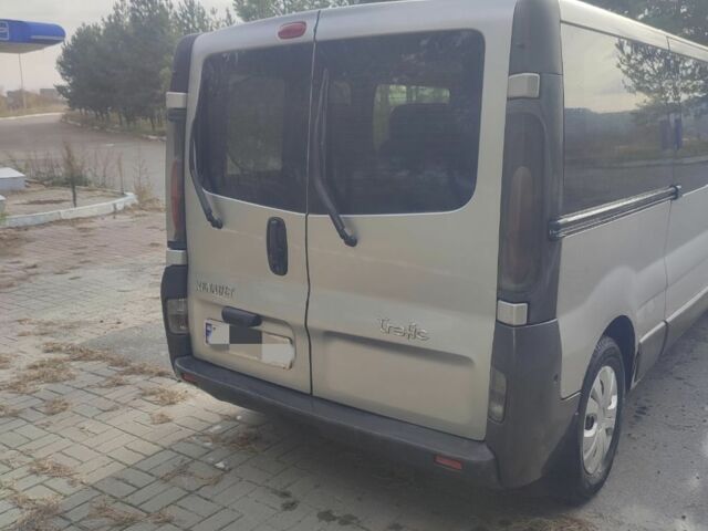 Сірий Рено Трафік, об'ємом двигуна 0 л та пробігом 320 тис. км за 7900 $, фото 3 на Automoto.ua