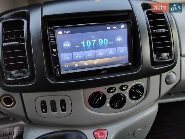 Сірий Рено Трафік, об'ємом двигуна 1.9 л та пробігом 280 тис. км за 6800 $, фото 15 на Automoto.ua