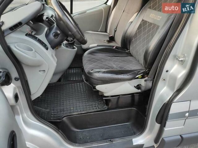 Сірий Рено Трафік, об'ємом двигуна 1.9 л та пробігом 280 тис. км за 6800 $, фото 10 на Automoto.ua