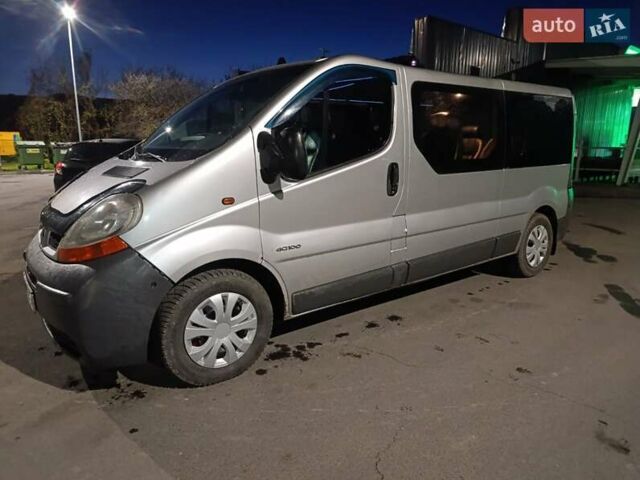 Серый Рено Трафик, объемом двигателя 1.87 л и пробегом 328 тыс. км за 7000 $, фото 6 на Automoto.ua