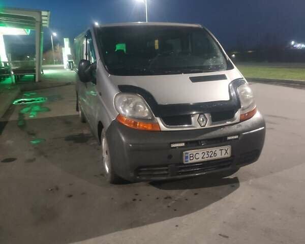 Серый Рено Трафик, объемом двигателя 1.87 л и пробегом 328 тыс. км за 7000 $, фото 4 на Automoto.ua