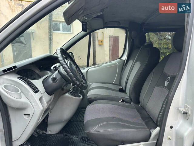 Сірий Рено Трафік, об'ємом двигуна 1.9 л та пробігом 360 тис. км за 6300 $, фото 16 на Automoto.ua