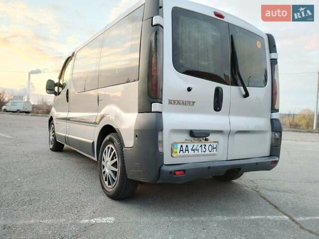 Сірий Рено Трафік, об'ємом двигуна 1.9 л та пробігом 280 тис. км за 6800 $, фото 1 на Automoto.ua