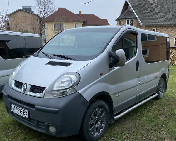 Серый Рено Трафик, объемом двигателя 1.87 л и пробегом 400 тыс. км за 5899 $, фото 1 на Automoto.ua