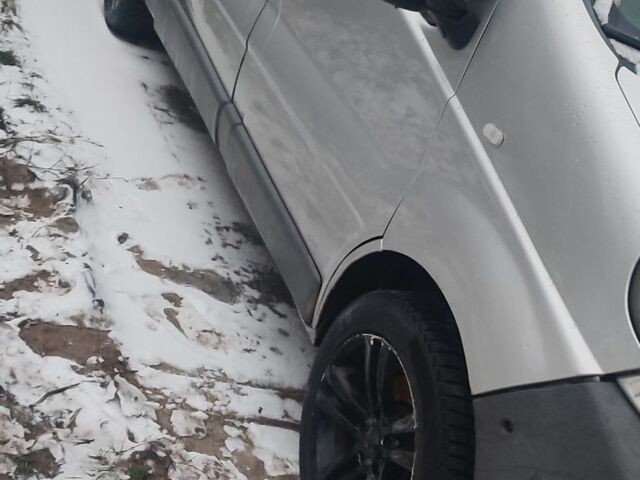 Серый Рено Трафик, объемом двигателя 1.9 л и пробегом 340 тыс. км за 4000 $, фото 2 на Automoto.ua