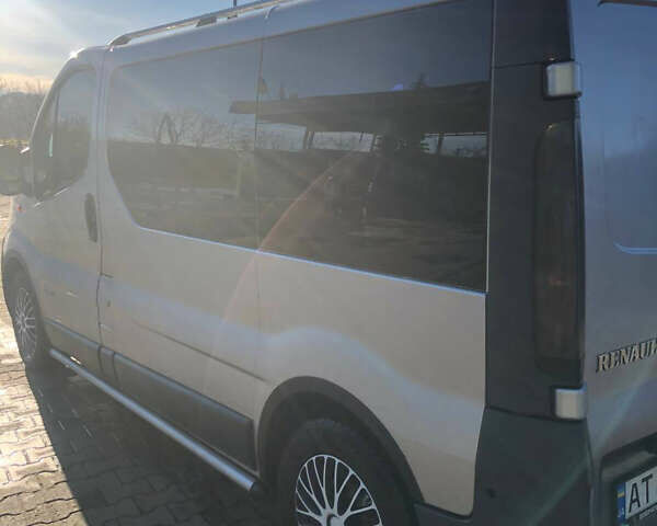 Серый Рено Трафик, объемом двигателя 1.87 л и пробегом 300 тыс. км за 7099 $, фото 5 на Automoto.ua