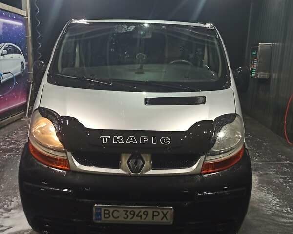 Сірий Рено Трафік, об'ємом двигуна 1.87 л та пробігом 330 тис. км за 4600 $, фото 1 на Automoto.ua
