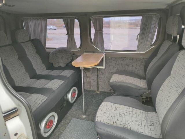 Сірий Рено Трафік, об'ємом двигуна 1.9 л та пробігом 280 тис. км за 6900 $, фото 9 на Automoto.ua