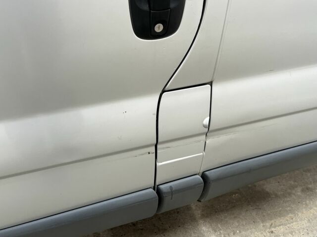 Сірий Рено Трафік, об'ємом двигуна 1.9 л та пробігом 518 тис. км за 6200 $, фото 4 на Automoto.ua