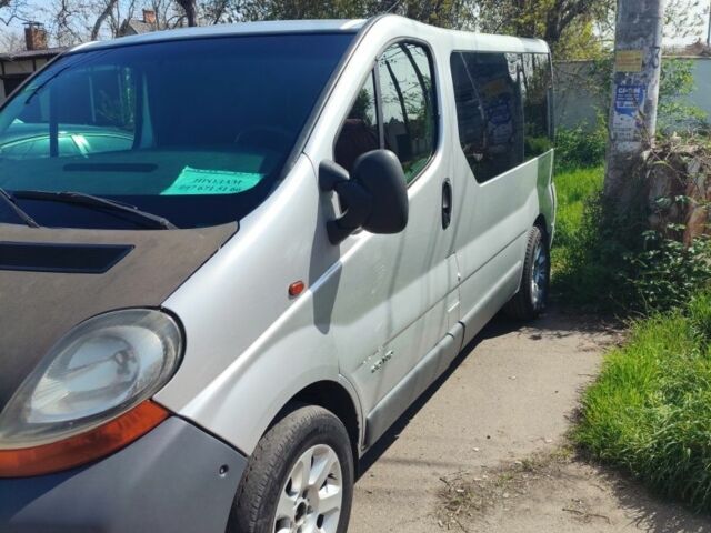 Сірий Рено Трафік, об'ємом двигуна 2.5 л та пробігом 337 тис. км за 5300 $, фото 17 на Automoto.ua