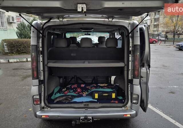 Сірий Рено Трафік, об'ємом двигуна 2.5 л та пробігом 350 тис. км за 8200 $, фото 8 на Automoto.ua