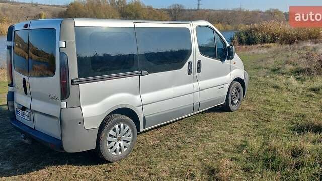 Серый Рено Трафик, объемом двигателя 2.5 л и пробегом 326 тыс. км за 8400 $, фото 8 на Automoto.ua