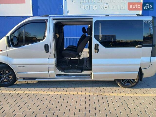 Сірий Рено Трафік, об'ємом двигуна 2.46 л та пробігом 400 тис. км за 7500 $, фото 12 на Automoto.ua